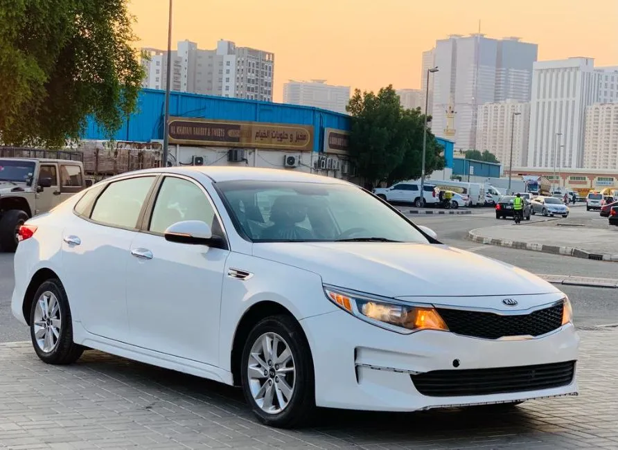 Kia Optima 2.4L LX Image 3